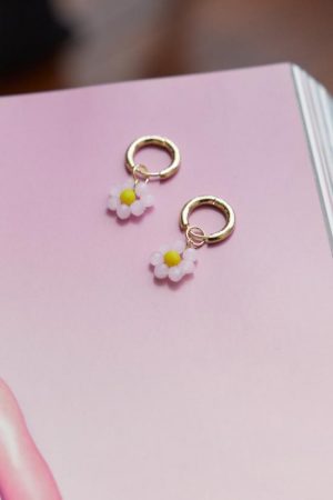 Hello Molly Womens Jewellery | 14K Gold Plated Cute As A Daisy Earrings Light Pink
